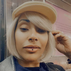 Meet your Posher, Danielle